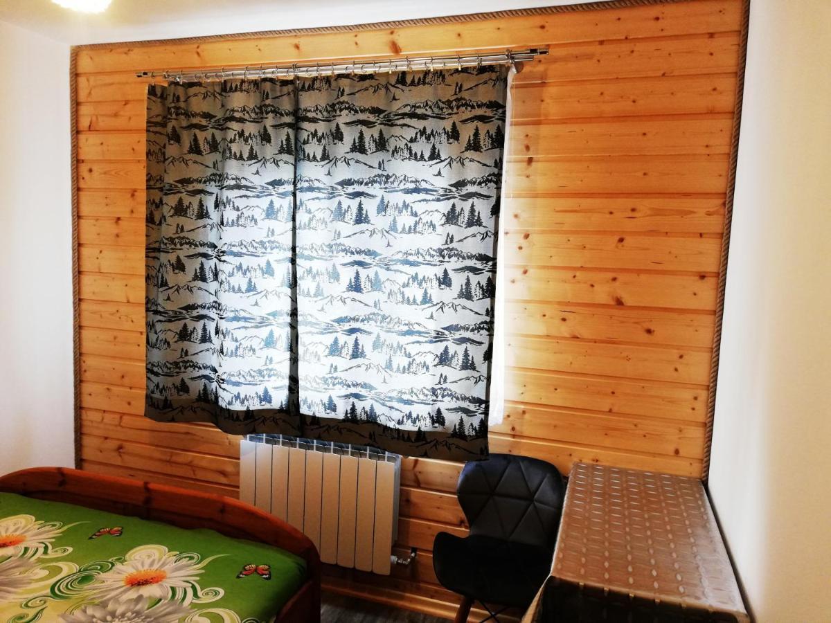 Dom - Nad Potokiem Guest House Lutowiska Eksteriør bilde
